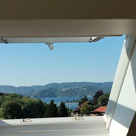Privat overnatting Soverom I Enebolig Kristiansand