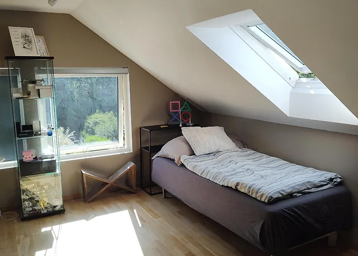 Soverom I Enebolig *